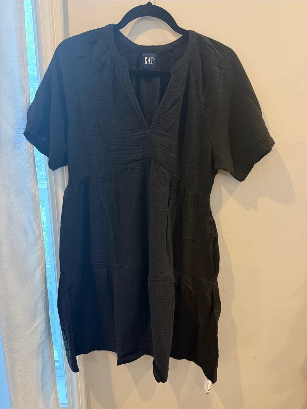 GAP Black Short-Sleeve Tiered Mini Dress gauze lightweight  small